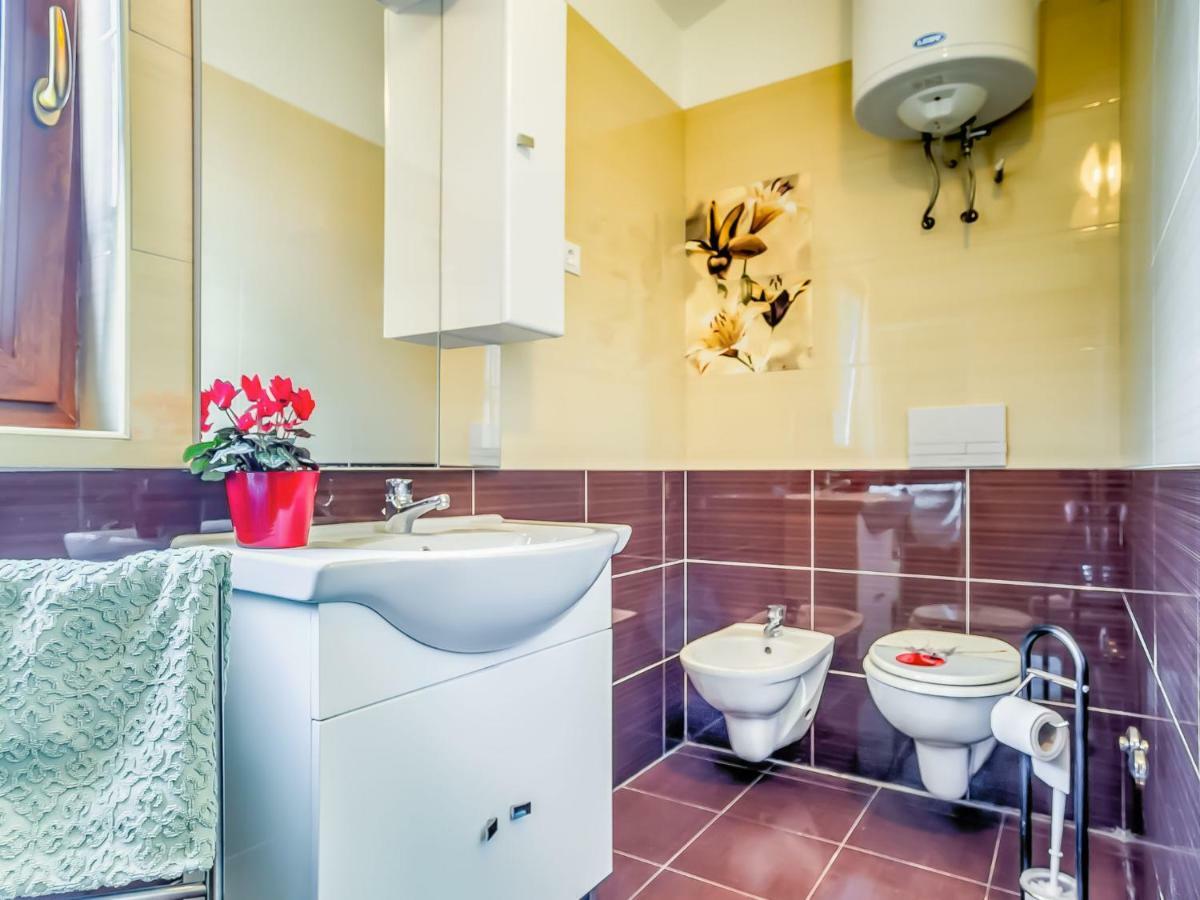 Apartment Ulika-4 By Interhome Tar-Vabriga ภายนอก รูปภาพ